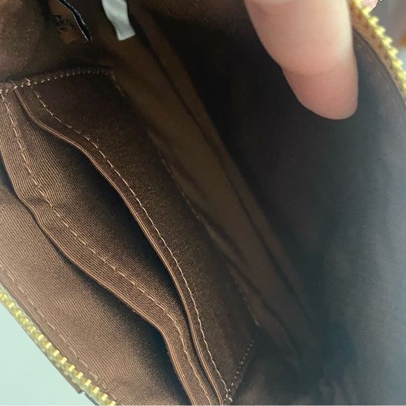 Coach Corner Zip Wristle Pouch Signature Canvas Tan Brown - Picture 5 of 11